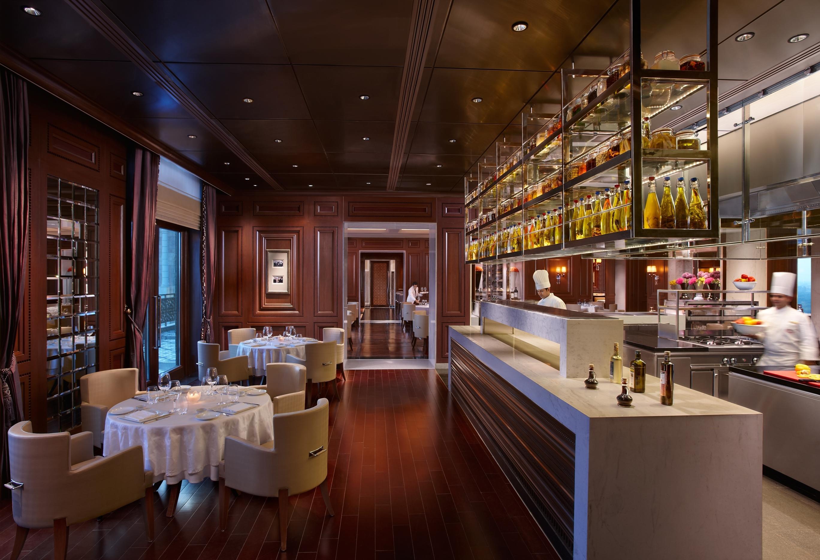 The Leela Palace New Delhi Nova Deli Exterior foto The restaurant
