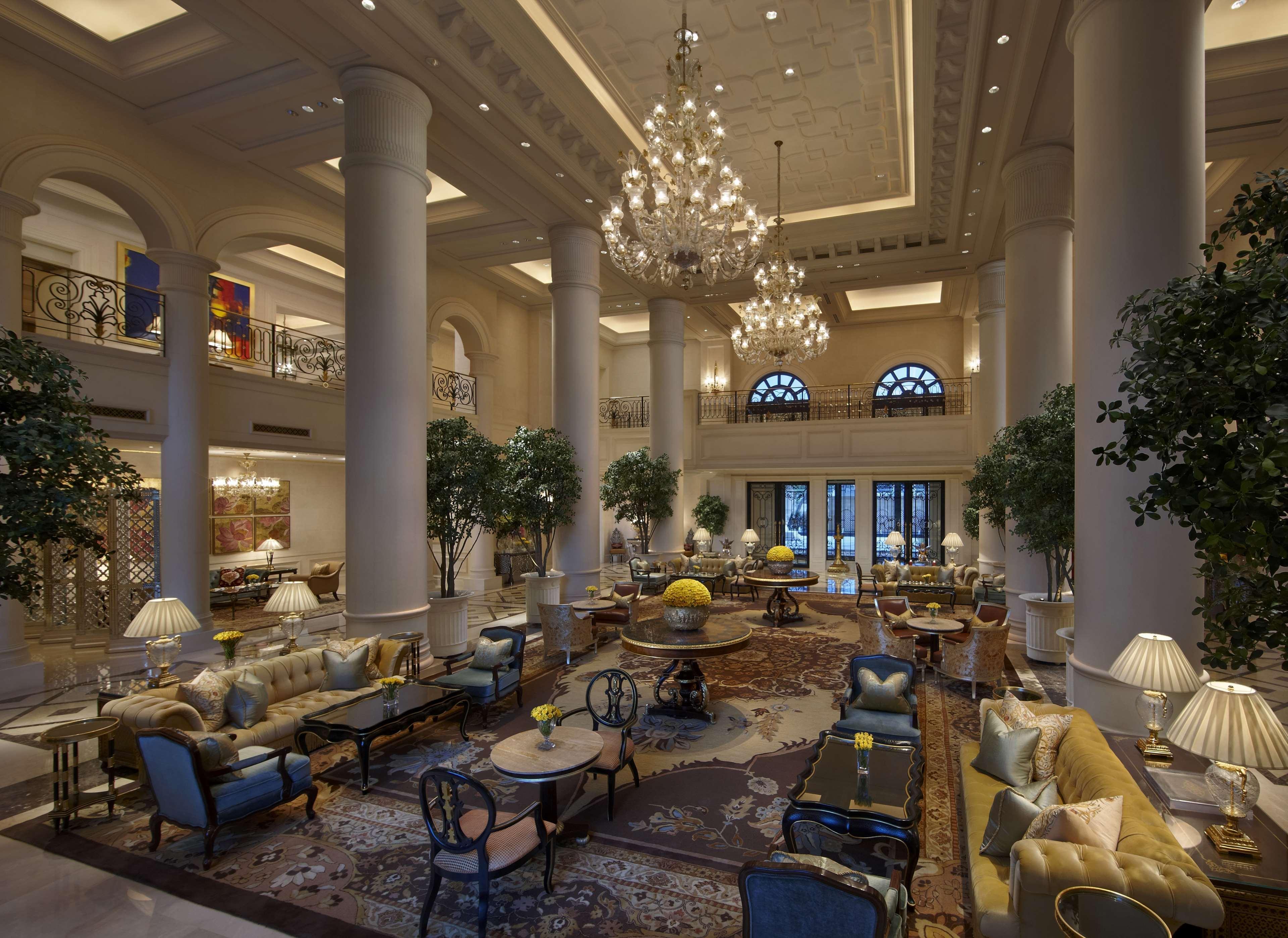 The Leela Palace New Delhi Nova Deli Interior foto The lobby of the hotel