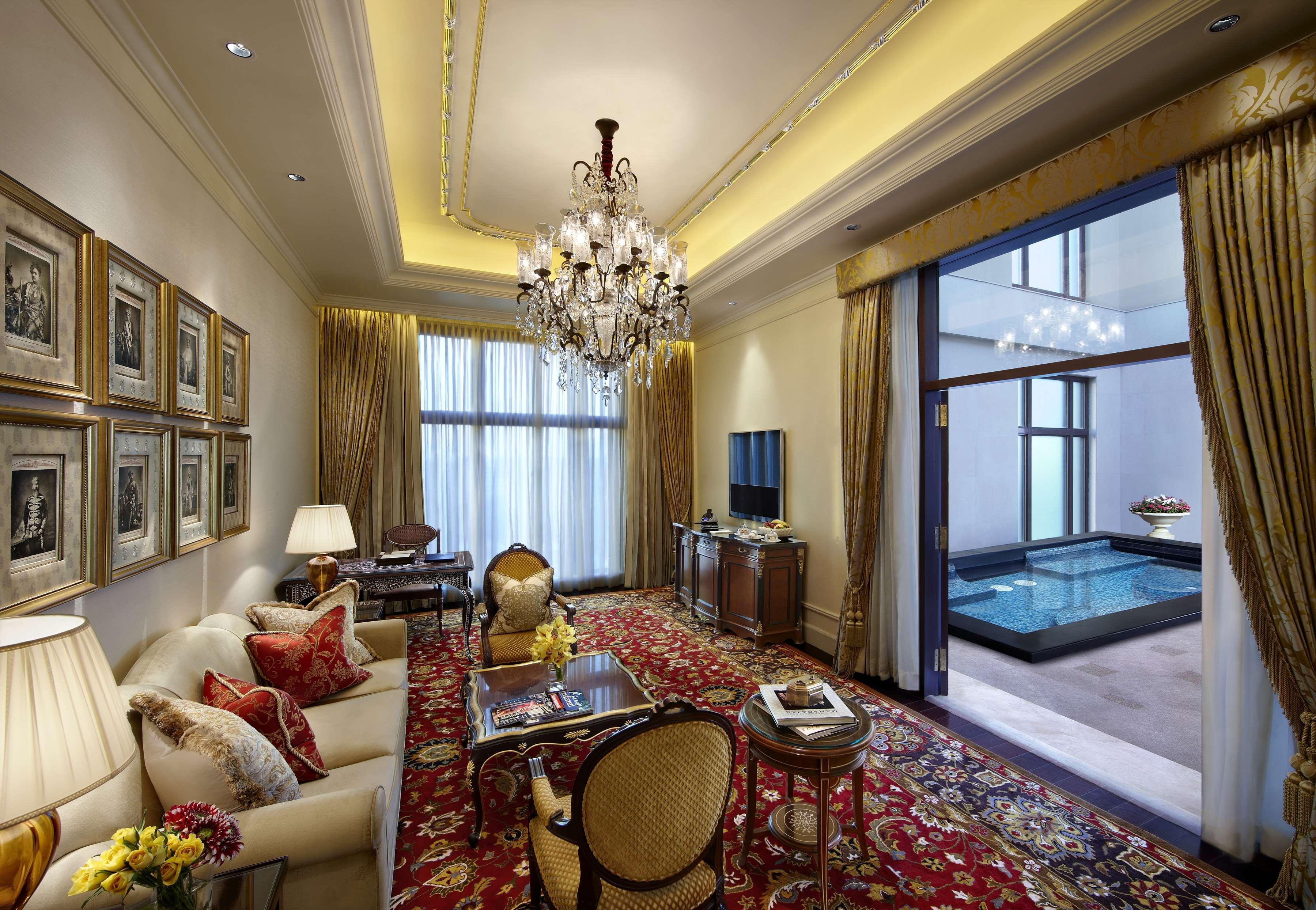 The Leela Palace New Delhi Nova Deli Exterior foto A suite at the Taj Mahal Palace