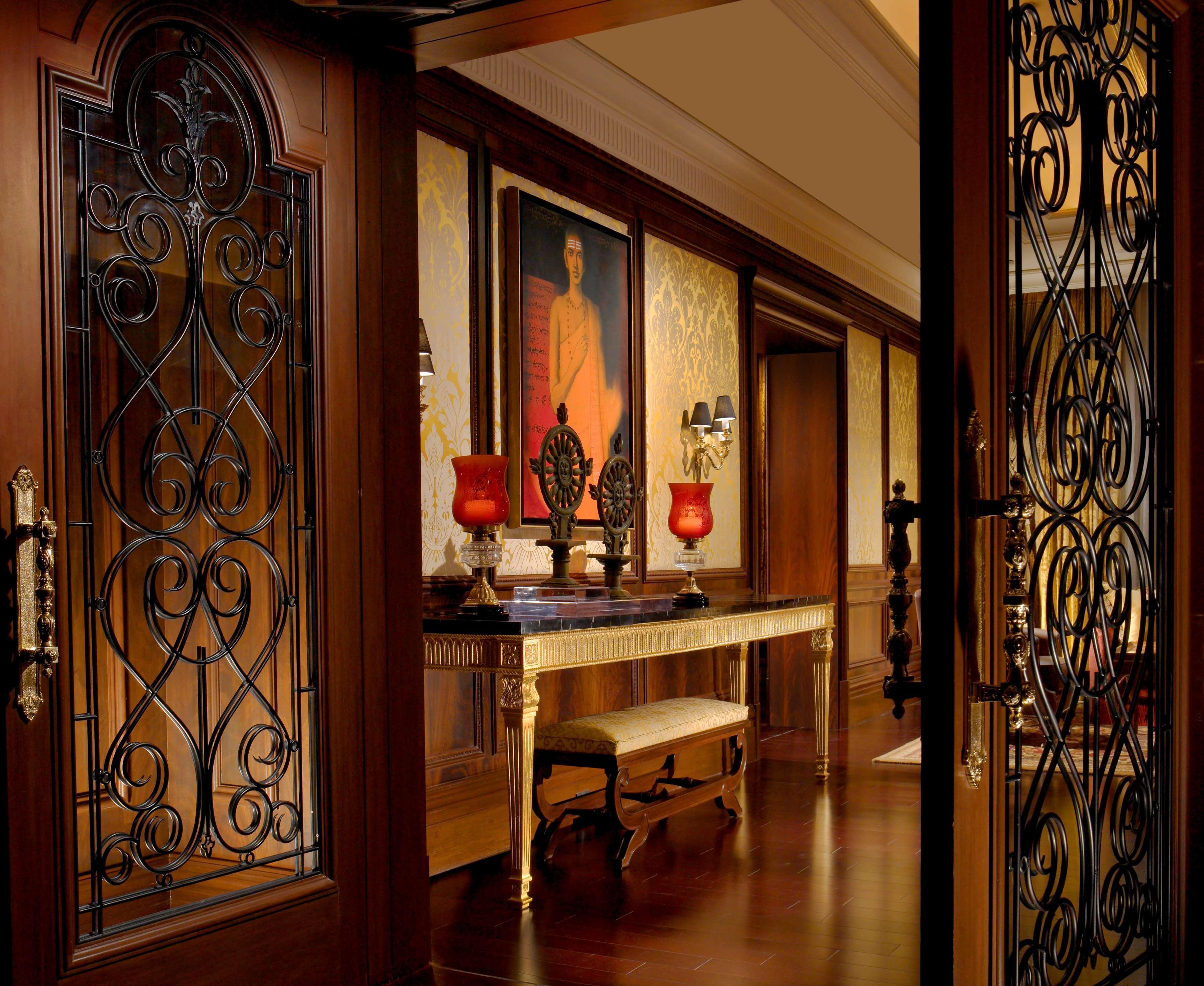 The Leela Palace New Delhi Nova Deli Exterior foto Interior of the Taj Mahal Palace