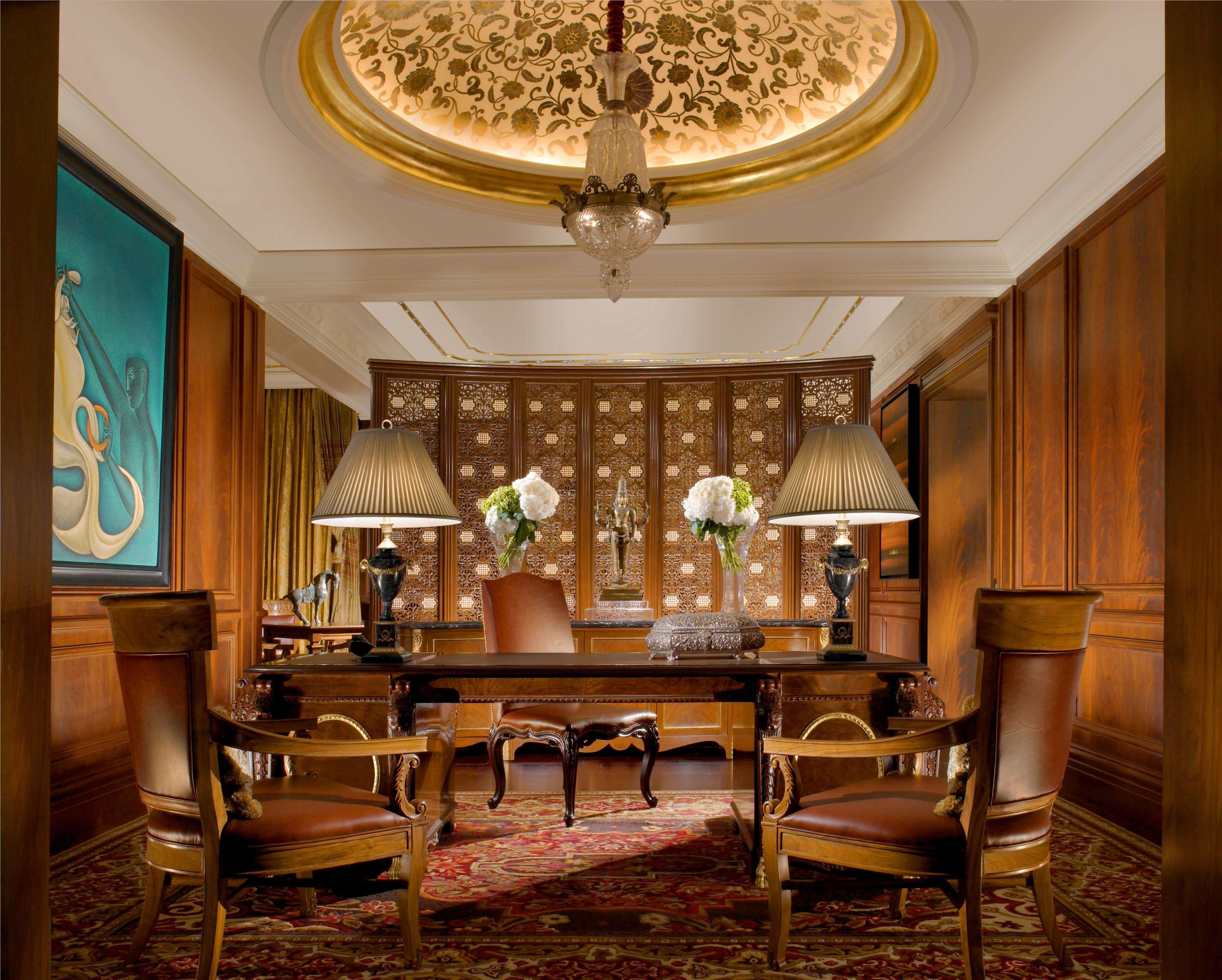 The Leela Palace New Delhi Nova Deli Exterior foto The lobby of the Mandarin Oriental, Bangkok