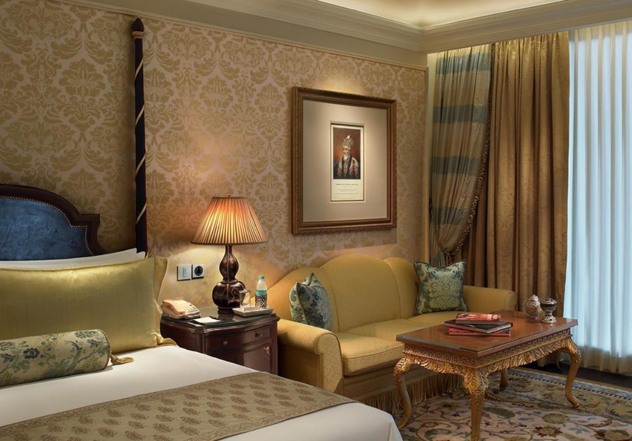 The Leela Palace New Delhi Nova Deli Exterior foto A room at the Taj Mahal Palace