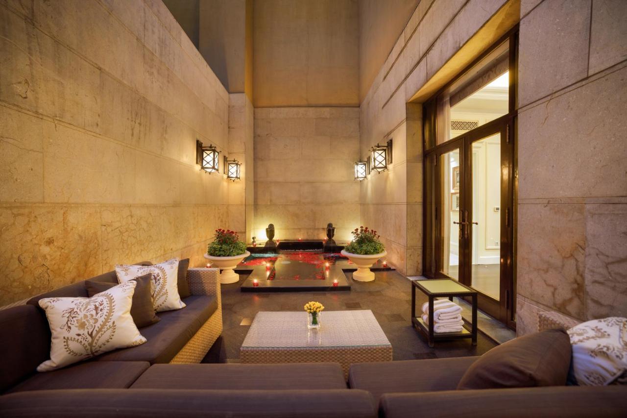 The Leela Palace New Delhi Nova Deli Exterior foto The spa at The Ritz-Carlton, Washington, D.C.